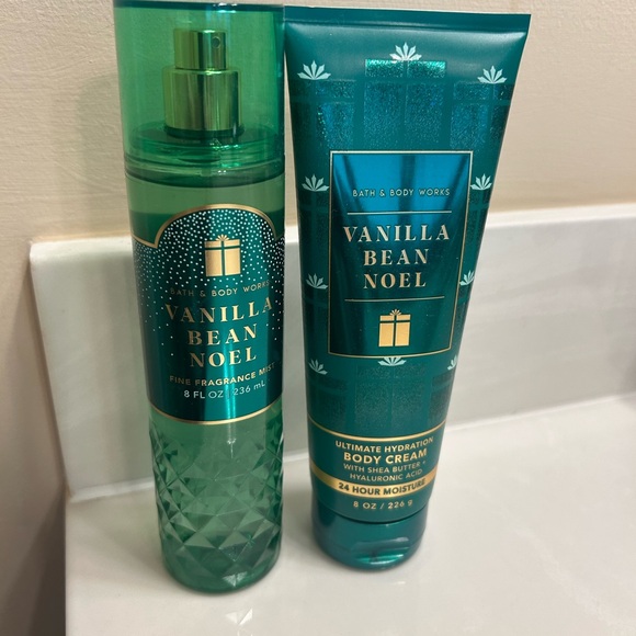 Bath & Body Works Other - Bath & Body Works Vanilla Bean Noel Body Care - Teal